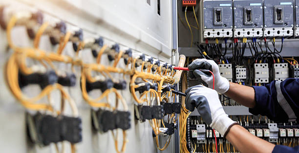 Professional Electrician technician working in San Saba, TX